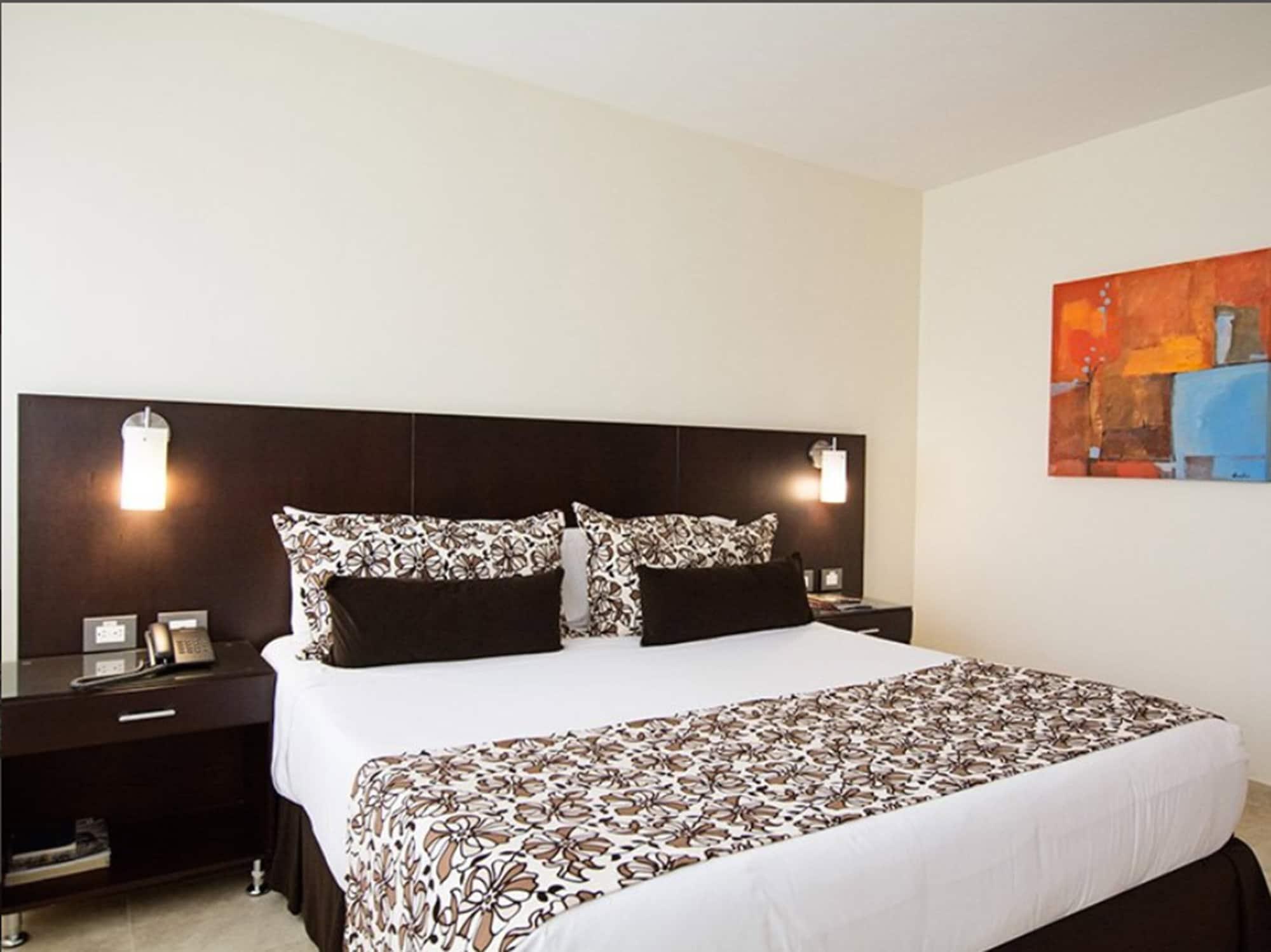 Hotel Casino Internacional Cucuta Exterior photo A bedroom at the hotel
