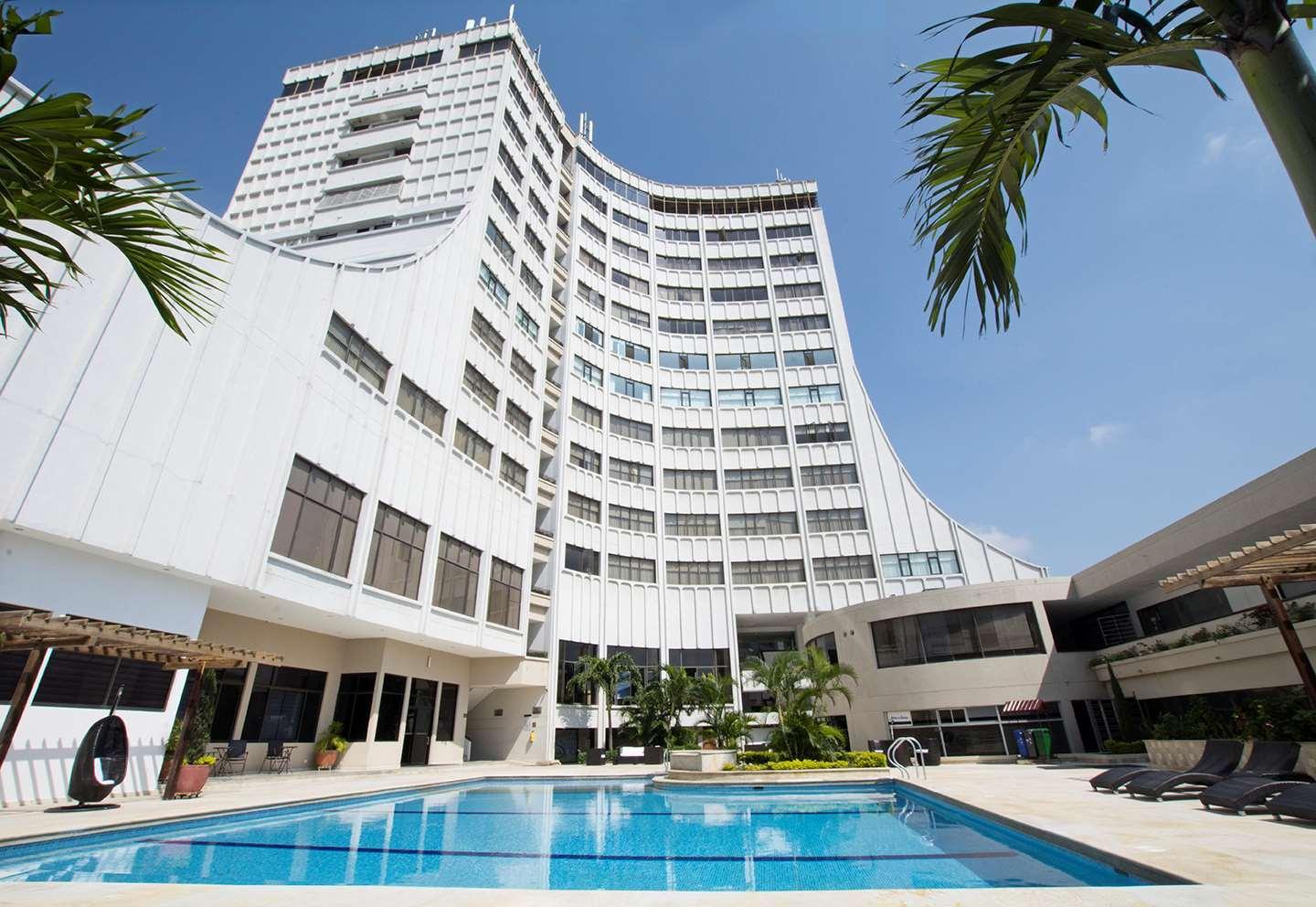 Hotel Casino Internacional Cucuta Exterior photo The hotel's swimming pool