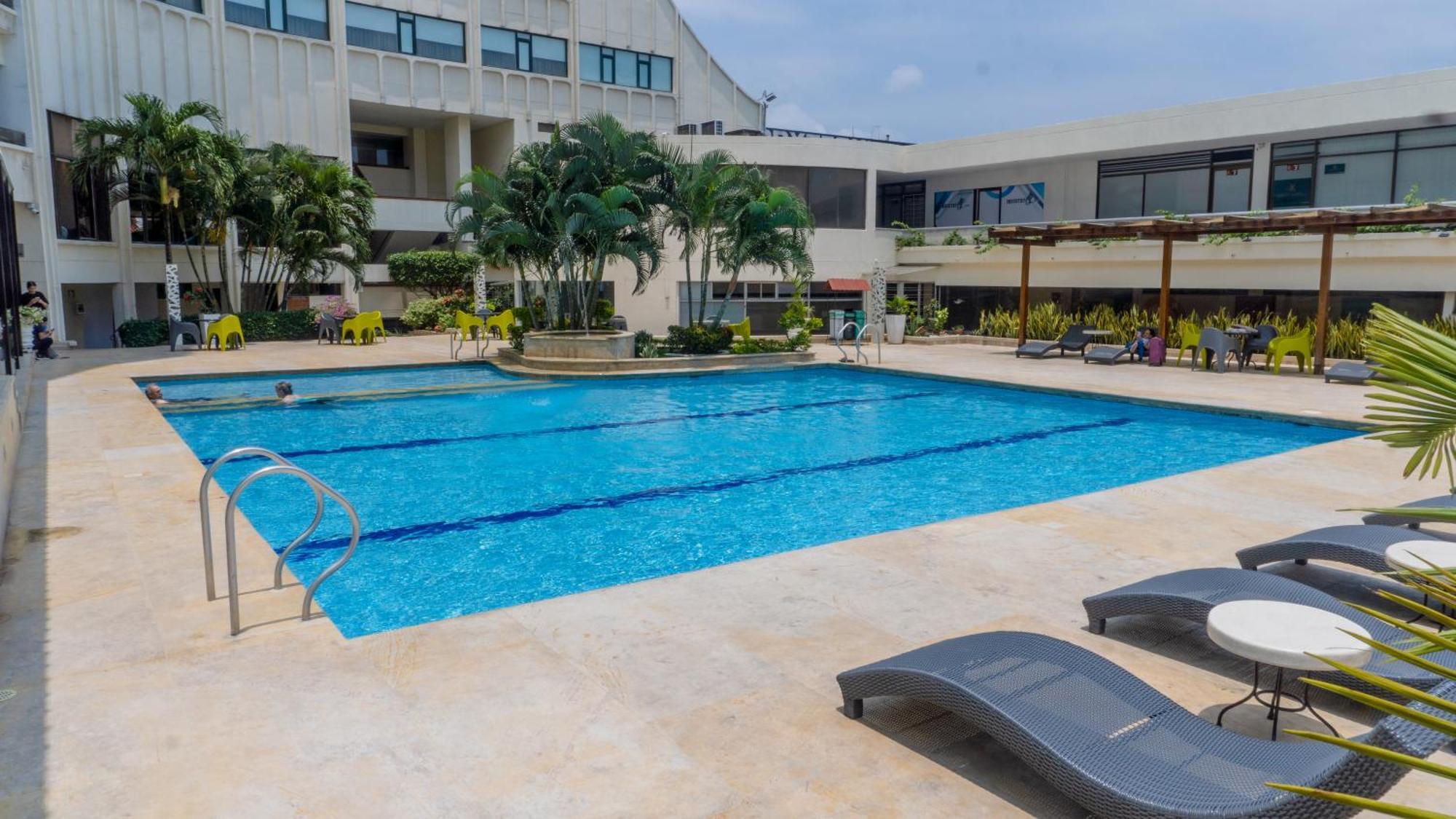 Hotel Casino Internacional Cucuta Exterior photo The pool at the hotel