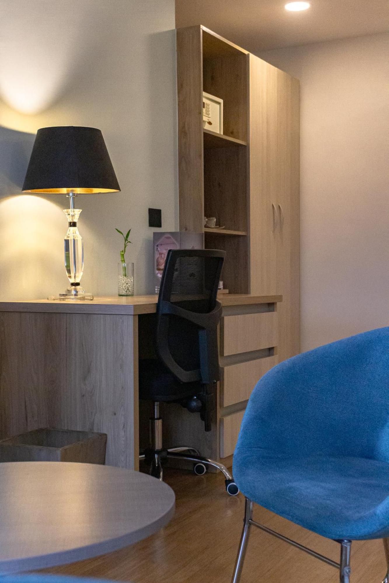 Hotel Casino Internacional Cucuta Exterior photo A typical study room