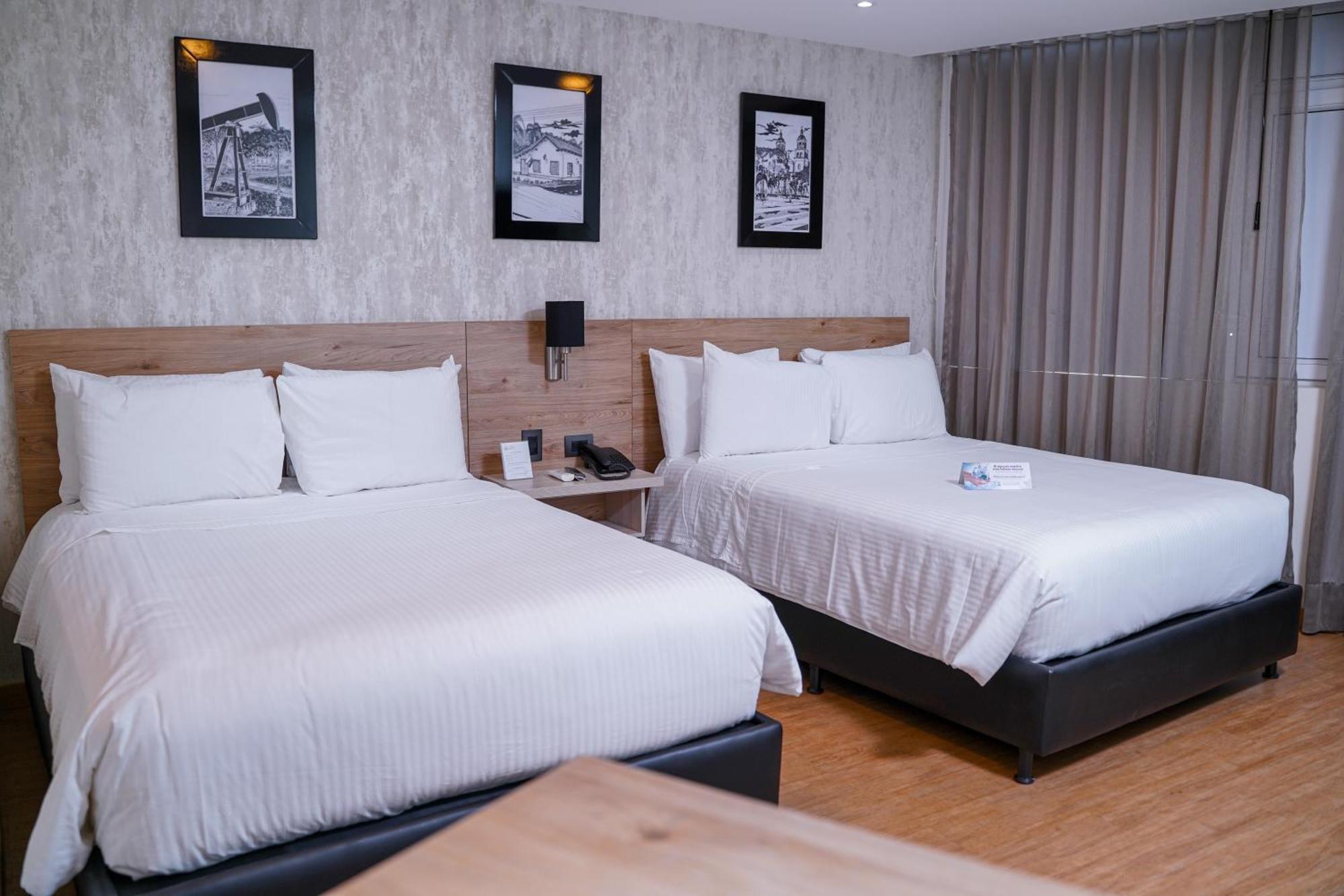Hotel Casino Internacional Cucuta Exterior photo A room at the hotel